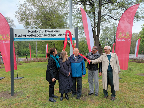 �WIATOWY ZWI�ZEK �O�NIERZY ARMII KRAJOWEJ